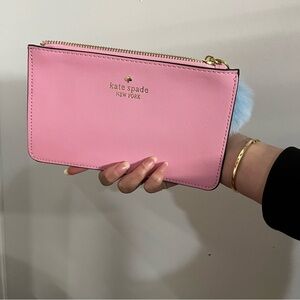 Pink Kate Spade Wristlet 💌🎀